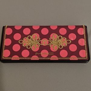 MAC Nutcracker Sweet Smoky Eye Compact Eye Shadow